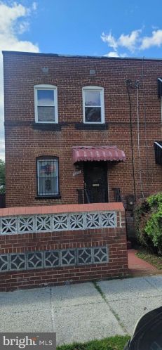 2329 Pomeroy Rd, Washington, DC 20020-3513