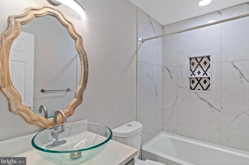 14 Taunton Ave, Berlin Boro NJ  08009-1444 exterior