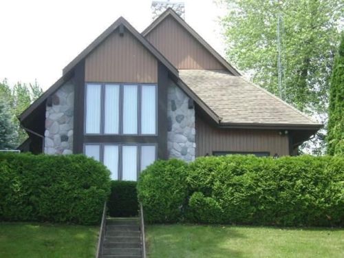 2401 Lakeshore Dr, Kansasville, WI 53139-9558