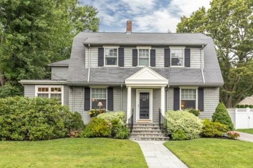 57 Parkinson St, Needham, MA 02492-3423