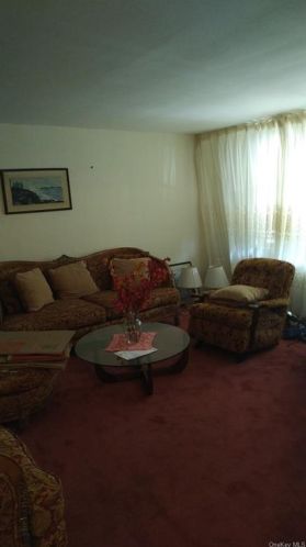 729 232nd St, Bronx NY  10466-4107 exterior