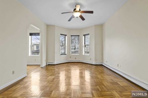 55 Bonn Pl, Union City NJ  07086-6903 exterior