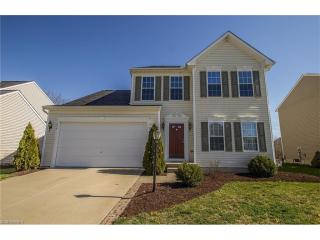 899 Woodfield Ln, Brunswick, OH 44212-4745