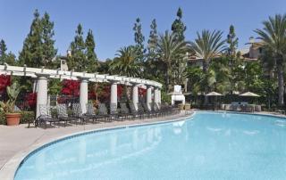 5280 Fiore Ter, San Diego CA  92122-5601 exterior