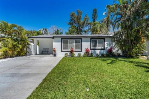 4831 Coquina Rd, Fort Myers Beach, FL 33931-3912