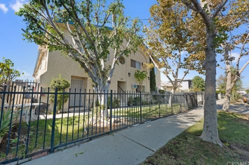 6911 Ben Ave, North Hollywood, CA 91605-5986