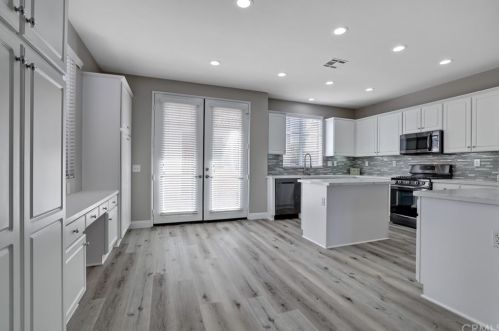 43610 Ortona St, Temecula CA  92592-3878 exterior