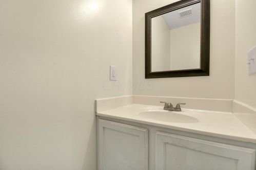 8474 Amarillo Dr, Blacklick OH  43004-8121 exterior