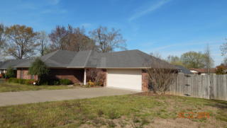 1004 Nightingale Ln, Russellville, AR 72801-6534