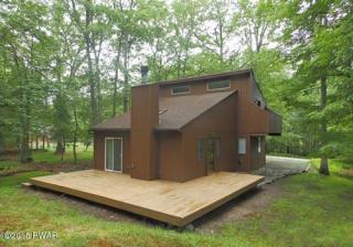 100 Yale Pl, Milford, PA 18337-5097