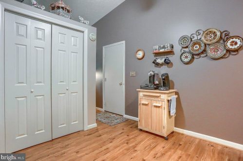 40 Westfields Dr, Navy Sup Dpt PA  17050-7910 exterior