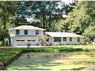 12569 Cadek Rd, Hiram, OH 44234-9716