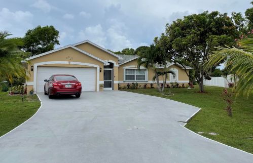 2342 Hurley Ct, Fort Pierce, FL 34952-7022
