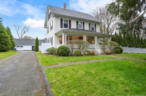 212 Sport Hill Rd, Bridgeport, CT 06612-1831