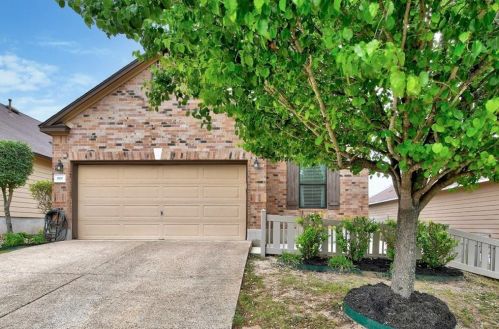 1101 Dorn, Uhland, TX 78640-6395