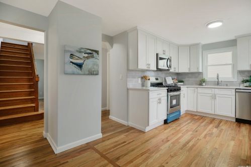 19 Revere Ave, Bethpage NY  11714-3115 exterior