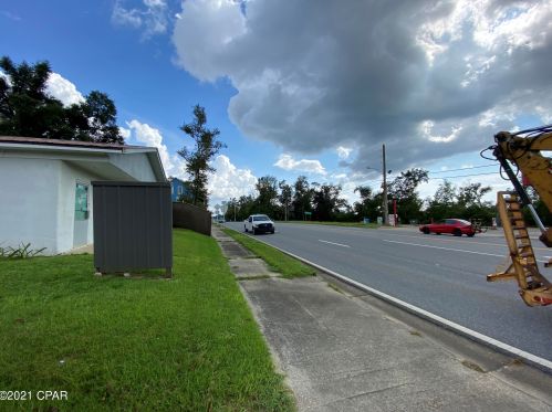 2487 3 Ave, Alford FL  32420-6847 exterior