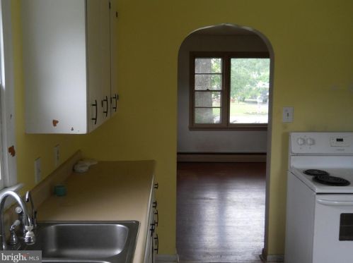 4253 Dot St, Slaughter Beach DE  19963-3378 exterior