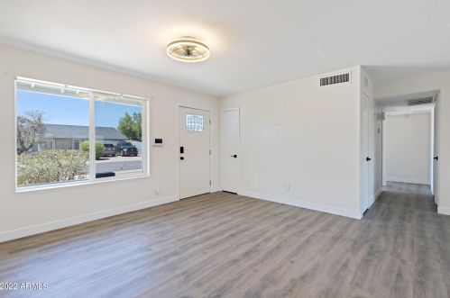 2307 Butler St, Chandler, AZ 85225-5922