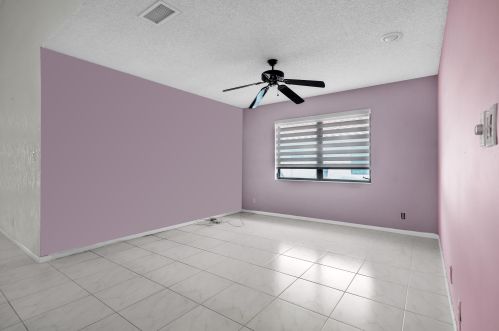 6376 Kings Gate Cir, Delray Beach FL  33484-2429 exterior