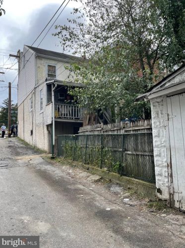 417 Walnut St, Norristown, PA 19401-5024