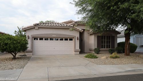 4300 Walnut Rd, Gilbert AZ  85298-8622 exterior