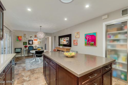 8836 17 Ave, Phoenix AZ 85027-5304 exterior