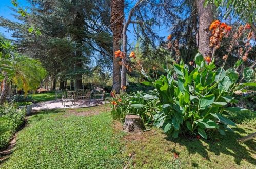 2595 Gibson St, Riverside CA  92503-6329 exterior