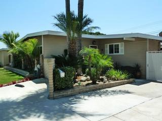 15420 Midcrest Dr, Whittier, CA 90604-2338