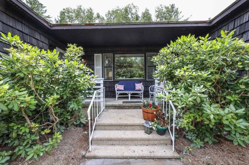 631 Main St, Hopkinton, NH 03229-3007