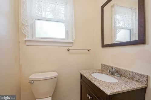 2402 Lexington Ave, Camden NJ  08110-1942 exterior