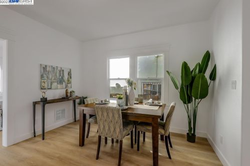 1802 88th Ave, Oakland CA  94621-1008 exterior