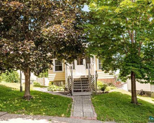 844 Charles Ave, Duluth MN  55807-1415 exterior