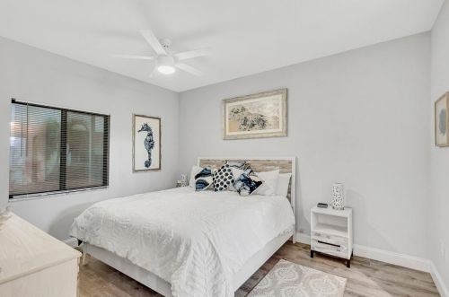 220 Bella Vista Ct, Jupiter FL  33477-5554 exterior