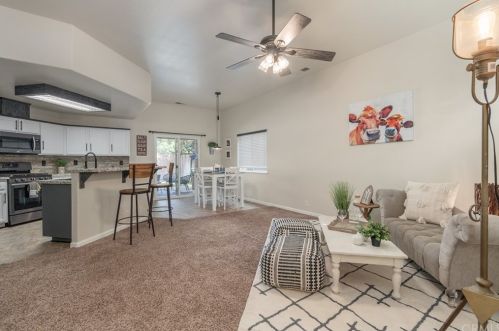 1340 Greenwich Dr, Chico, CA 95926-3190