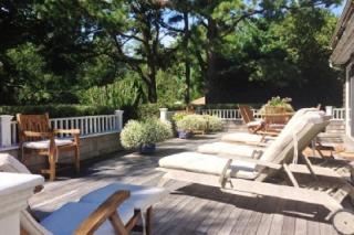 8 Lily Hill Rd, East Hampton NY  11937-2673 exterior