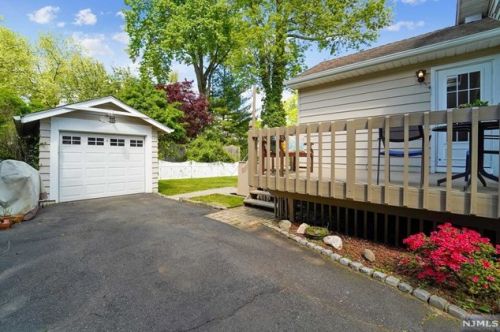 6 Marion Rd, Verona NJ  07044-1420 exterior