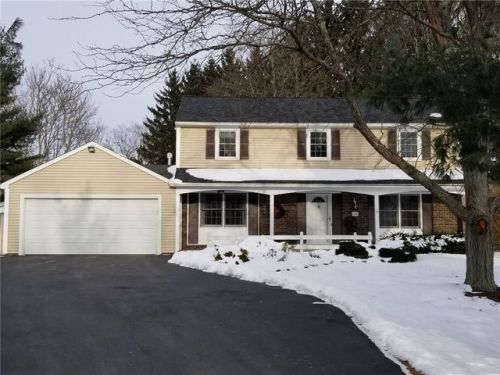 168 Mulberry Dr, Canandaigua, NY 14425-7055