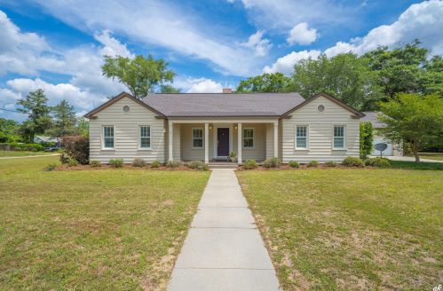215 College Ave, Defuniak Springs, FL 32435-2814