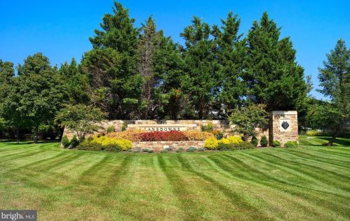 19372 Ml Dm Pl, Leesburg VA 20176-1637 exterior