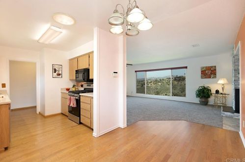 5491 Redding Rd, San Diego CA  92115-1134 exterior