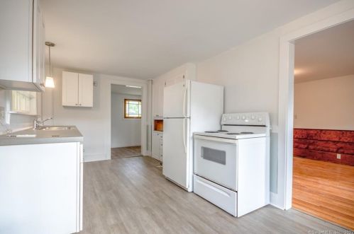 28 Granby Rd, Granby CT  06035-2100 exterior