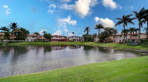 15963 79th Pl, Hialeah FL  33016-6647 exterior