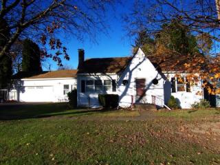 7126 Prospect St, Ovid, NY 14521-9736