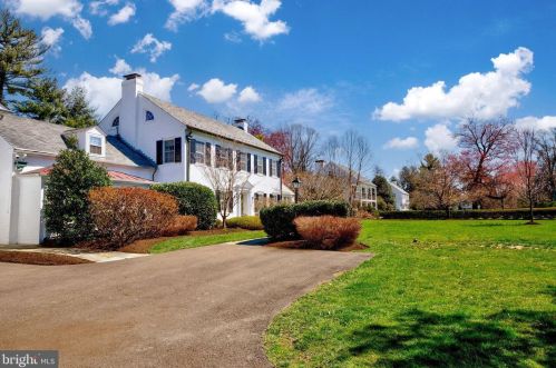 10 Alton Rd, Yardley, PA 19067-3030