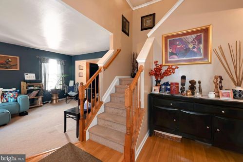 10 Birmingham Dr, Columbus NJ  08022-2342 exterior