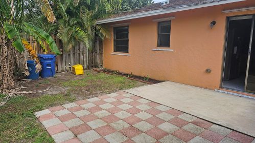 6054 Francis St, Jupiter FL  33458-6715 exterior