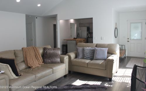 26 Rosewood Ct, Lakewood NJ  08701-5721 exterior