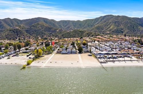 32970 Ethlene Dr, Lake Elsinore, CA 92530-0632