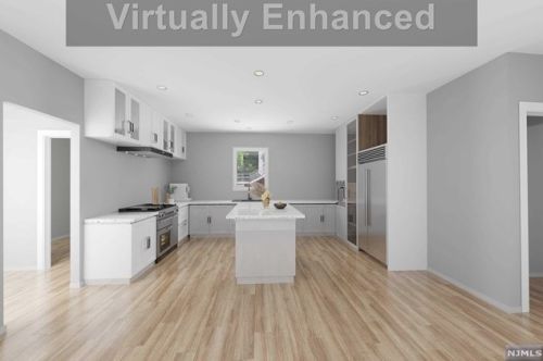 21 Bailey Ave, Oakland NJ  07436-1802 exterior